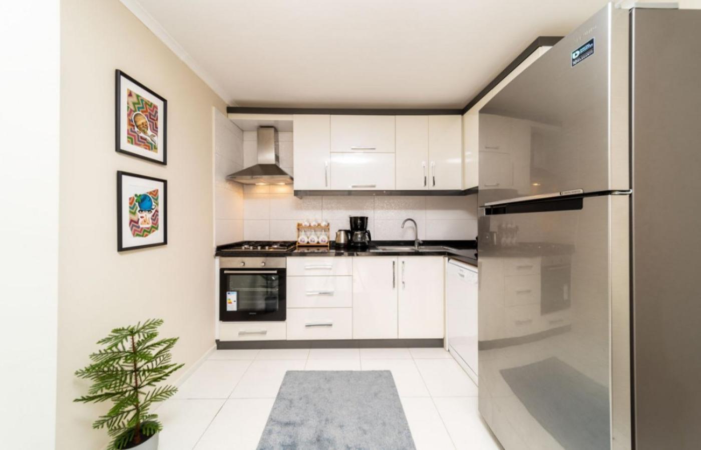Exquisite Flat With Sea View Near Hadrian Gate Apartament Antalya
