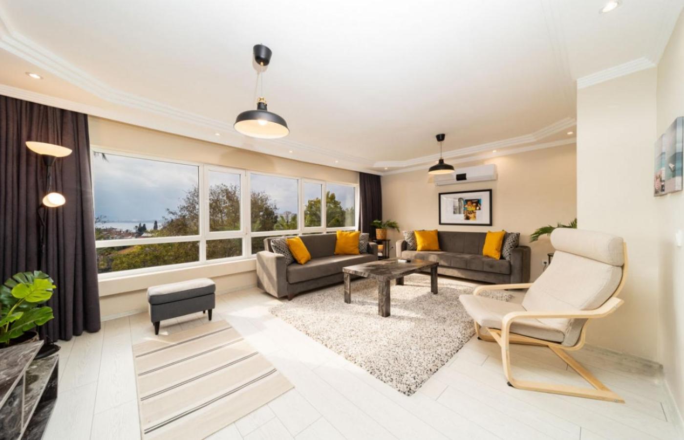 Exquisite Flat With Sea View Near Hadrian Gate Apartament